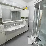 Guest house Luxury Beachfront Matista *