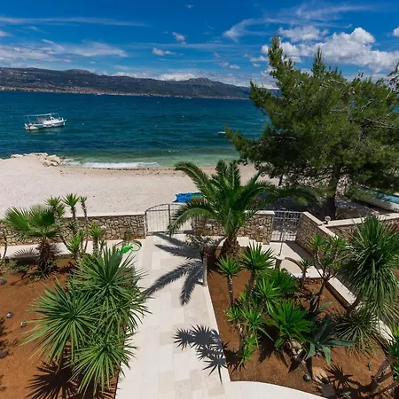 Luxury Beachfront Matista Gasthuis *