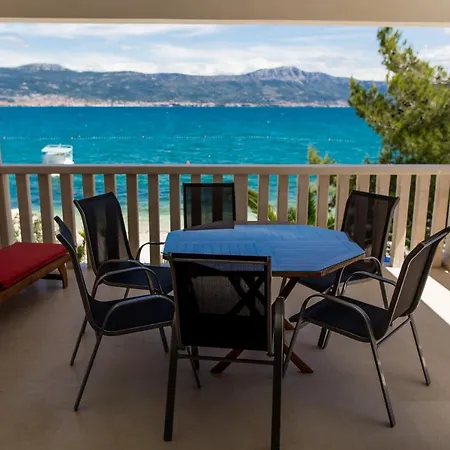 Luxury Beachfront Matista Gasthuis