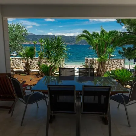 Luxury Beachfront Matista Gasthuis *