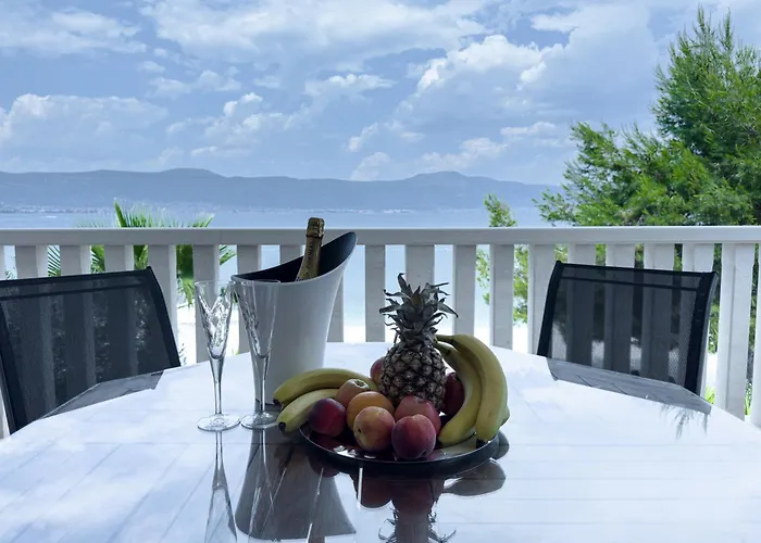 Luxury Beachfront Matista * Trogir