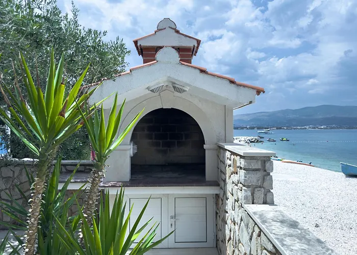 Luxury Beachfront Matista Konukevi